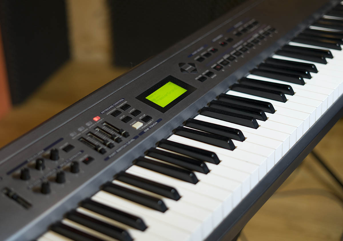 Roland RD700